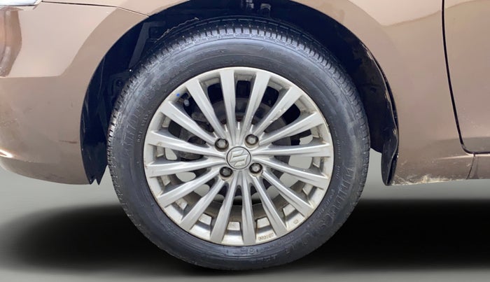 2015 Maruti Ciaz ZXI+, Petrol, Manual, 76,770 km, Left Front Wheel