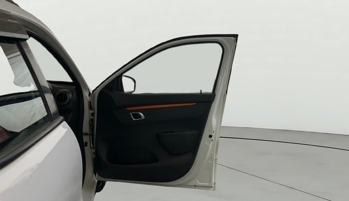 2021 Renault Kwid CLIMBER 1.0 (O), Petrol, Manual, 49,463 km, RHS Front Door