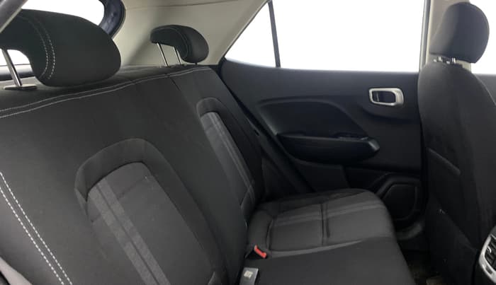 2020 Hyundai VENUE SX 1.0 TURBO, Petrol, Manual, 80,025 km, Right Side Rear Door Cabin