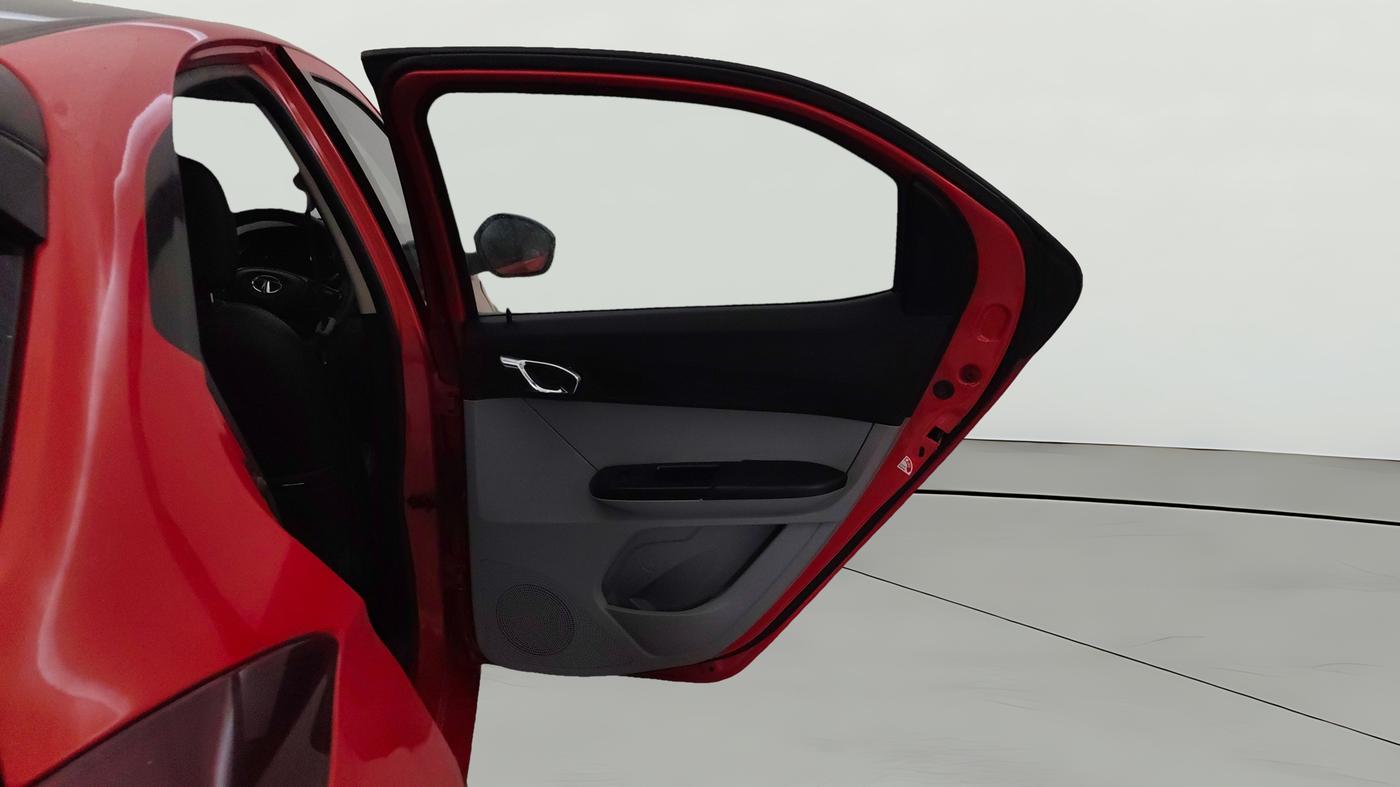 2020 Tata Tiago XZA PLUS PETROL, Petrol, Automatic, 33,895 km, RHS Rear Door