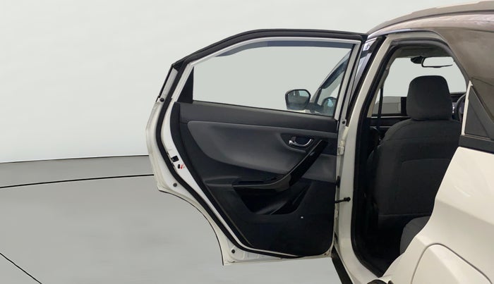 2025 Tata NEXON FEARLESS + SUNROOF DCA DUAL TONE 1.2 PETROL, CNG, Automatic, 9,111 km, LHS Rear Door
