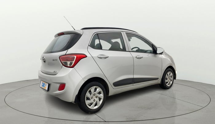 2016 Hyundai Grand i10 SPORTZ 1.2 KAPPA VTVT, Petrol, Manual, 92,397 km, Right Back Diagonal