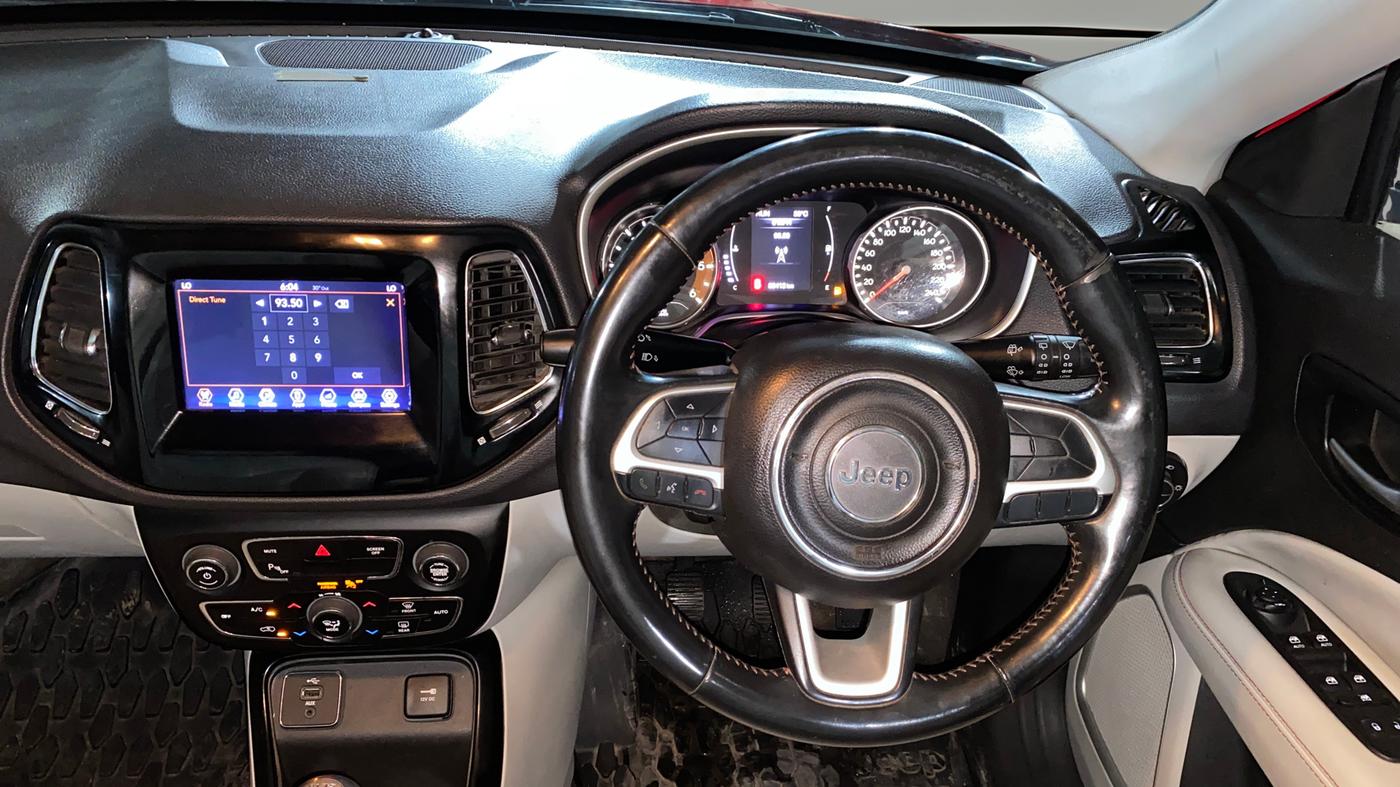 2017 Jeep Compass LIMITED (O) 2.0 DIESEL, Diesel, Manual, 82,411 km, Steering Wheel Close Up