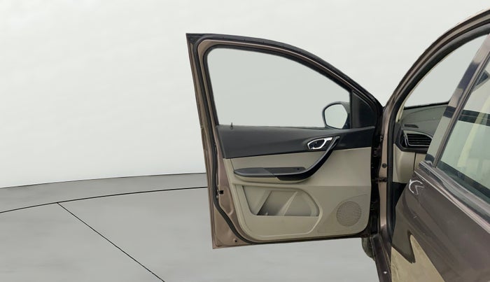 2018 Tata Tiago XZ DIESEL, Diesel, Manual, 82,616 km, LHS Front Door