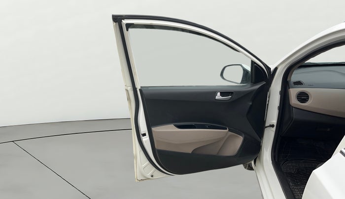 2018 Hyundai Grand i10 SPORTZ (O) 1.2 KAPPA VTVT, Petrol, Manual, 45,578 km, LHS Front Door