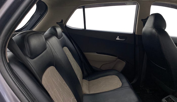 2019 Hyundai Grand i10 SPORTZ AT 1.2 KAPPA VTVT, Petrol, Automatic, 78,198 km, Right Side Rear Door Cabin