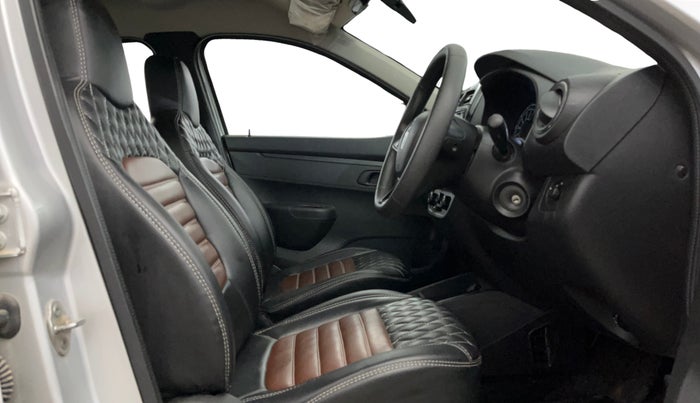 2023 Renault Kwid RXT 1.0 AMT, Petrol, Automatic, 17,253 km, Right Side Front Door Cabin