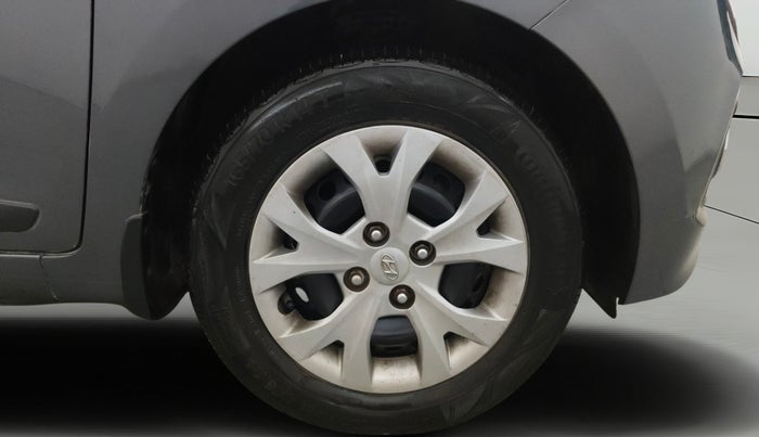 2016 Hyundai Grand i10 SPORTZ 1.2 KAPPA VTVT, Petrol, Manual, 67,313 km, Right Front Wheel