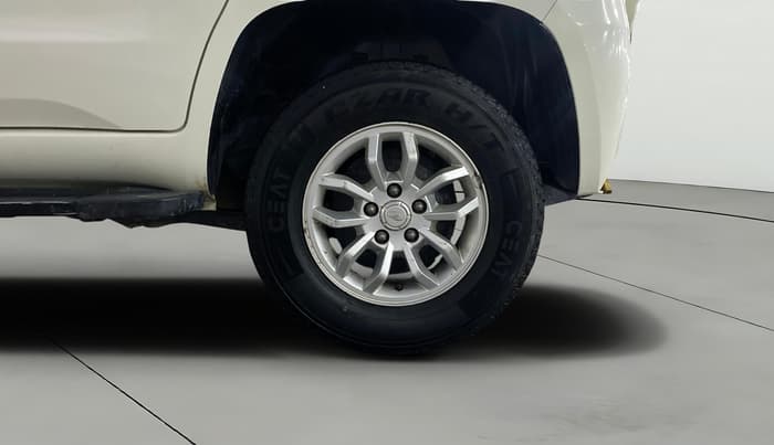 2015 Mahindra TUV300 T8, Diesel, Manual, 81,031 km, Left Rear Wheel