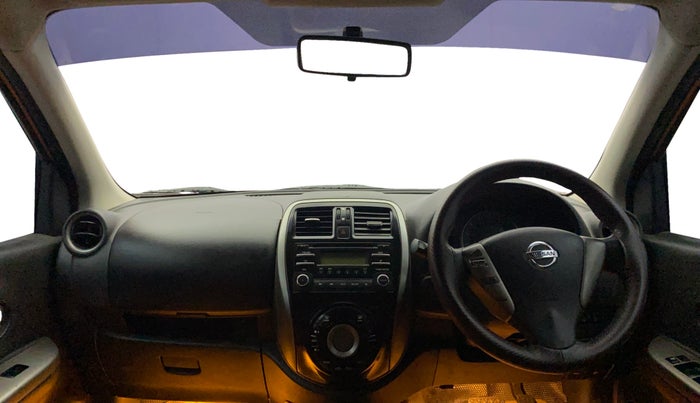 2017 Nissan Micra XV CVT, Petrol, Automatic, 1,09,555 km, Dashboard