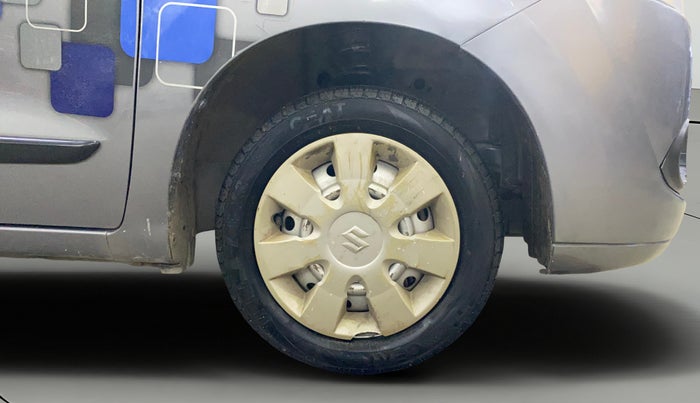 2012 Maruti Wagon R 1.0 LXI, Petrol, Manual, 84,139 km, Right Front Wheel