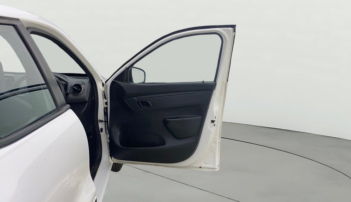 2017 Renault Kwid RXT 1.0 AMT (O), Petrol, Automatic, 20,728 km, RHS Front Door