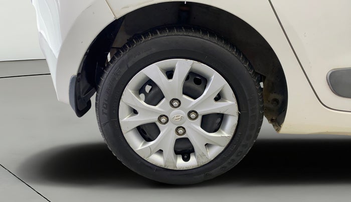 2013 Hyundai Grand i10 SPORTZ 1.2 KAPPA VTVT, Petrol, Manual, 28,268 km, Right Rear Wheel
