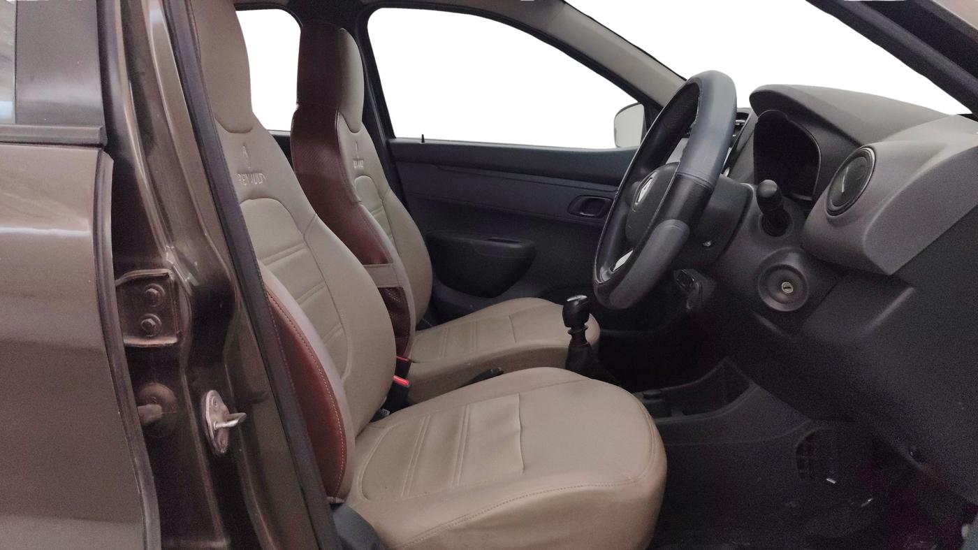 2016 Renault Kwid RXT 1.0, Petrol, Manual, 31,993 km, Right Side Front Door Cabin