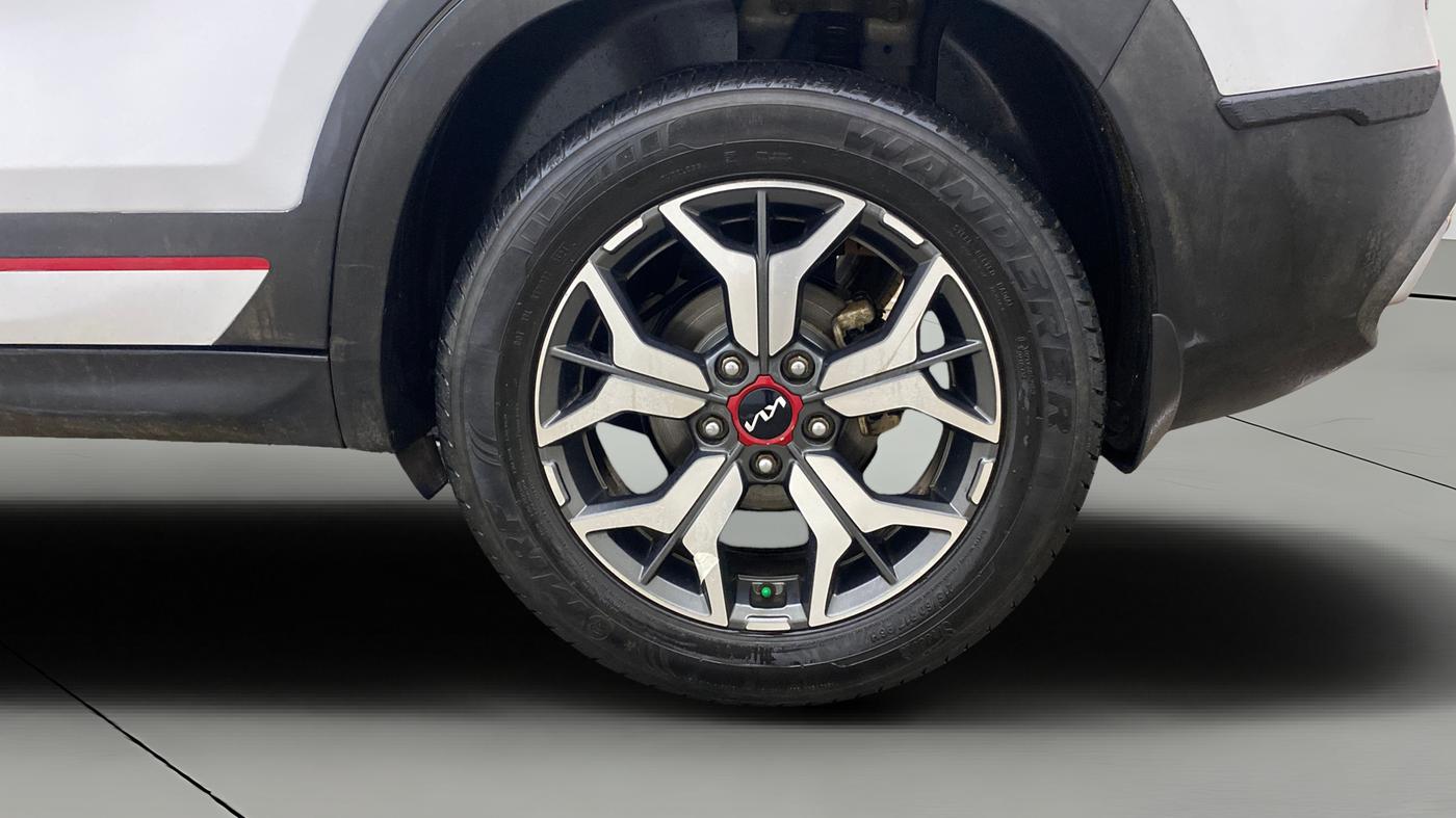 2021 KIA SELTOS GTX PLUS DCT 1.4 PETROL, Petrol, Automatic, 1,38,369 km, Left Rear Wheel
