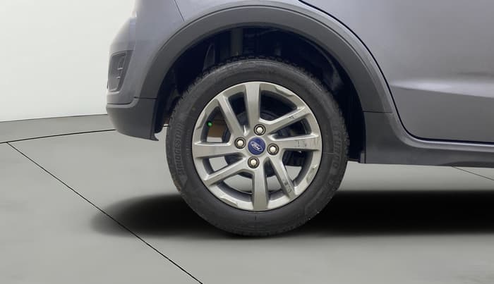 2019 Ford FREESTYLE TITANIUM PLUS 1.2 PETROL, Petrol, Manual, 46,828 km, Right Rear Wheel
