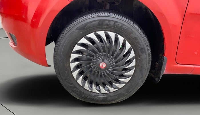 2014 Fiat Grand Punto Active Multijet 1.3, Diesel, Manual, 69,032 km, Left Front Wheel