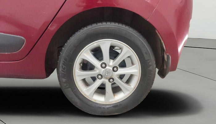 2015 Hyundai Grand i10 ASTA 1.2 KAPPA VTVT, Petrol, Manual, 1,24,952 km, Left Rear Wheel