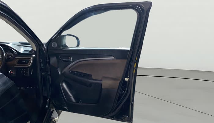 2023 Maruti BREZZA ZXI + SMART HYBRID, Petrol, Manual, 14,576 km, RHS Front Door