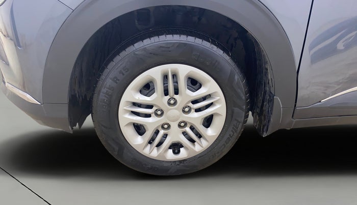 2022 KIA CARENS PRESTIGE 1.5 PETROL 7 STR, Petrol, Manual, 7,566 km, Left Front Wheel