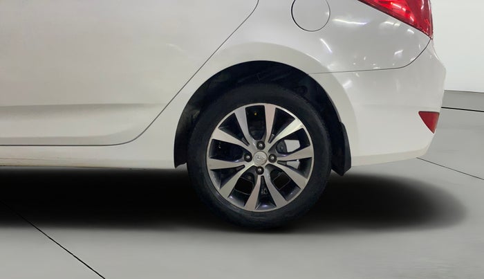 2017 Hyundai Verna 1.6 CRDI SX, Diesel, Manual, 1,00,677 km, Left Rear Wheel