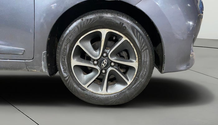 2017 Hyundai Grand i10 SPORTZ (O) AT 1.2 KAPPA VTVT, Petrol, Automatic, 77,839 km, Right Front Wheel