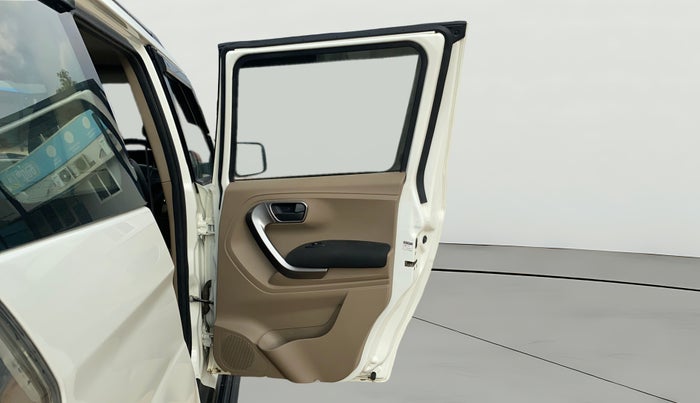 2019 Mahindra TUV300 T10, Diesel, Manual, 46,232 km, RHS Rear Door