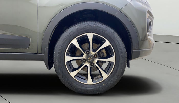 2020 Tata NEXON XZA PLUS PETROL, Petrol, Automatic, 73,896 km, Right Front Wheel