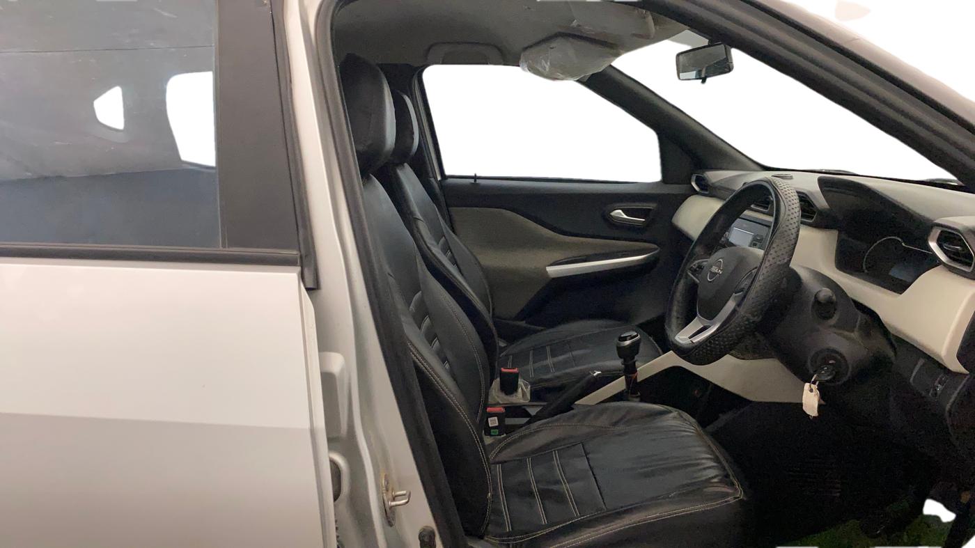 2022 Nissan MAGNITE XL, Petrol, Manual, 49,557 km, Right Side Front Door Cabin