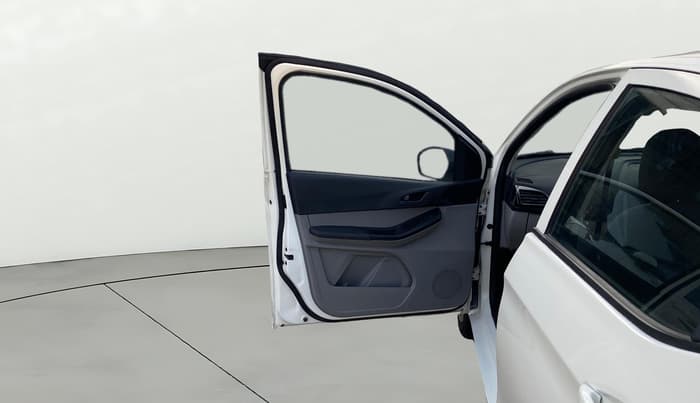 2023 Tata Tiago XT (O) PETROL, Petrol, Manual, 24,291 km, LHS Front Door