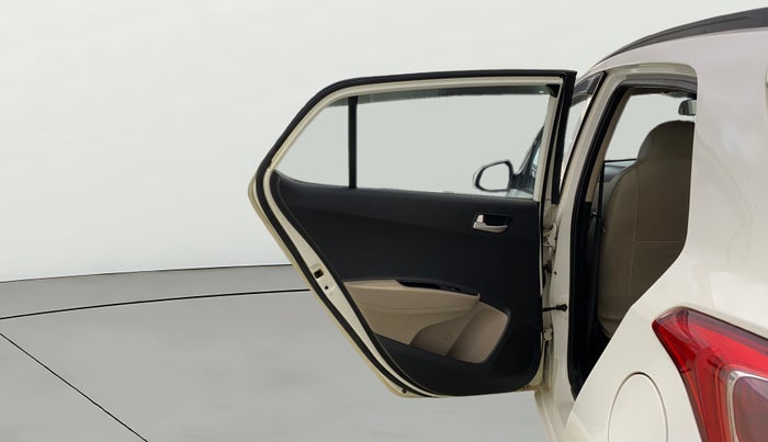 2015 Hyundai Grand i10 ASTA AT 1.2 KAPPA VTVT, Petrol, Automatic, 60,614 km, LHS Rear Door