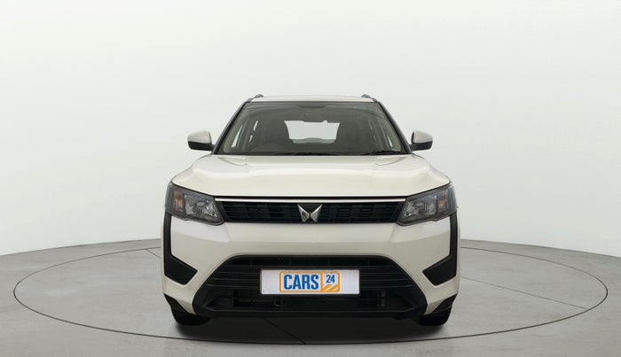 2023 Mahindra XUV300 W4 1.2 PETROL, Petrol, Manual, 35,728 km, Front