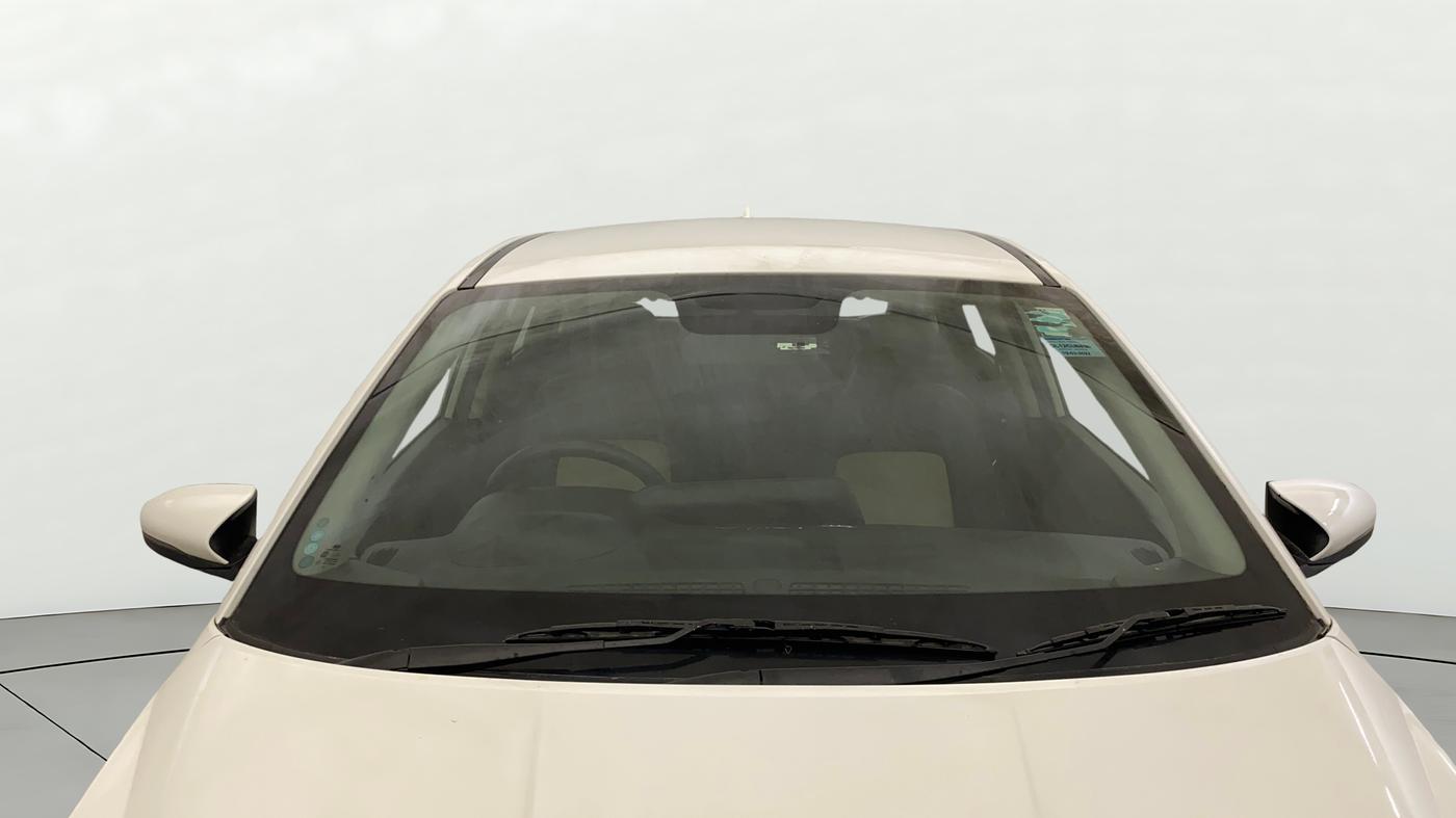 2022 Hyundai NEW I20 SPORTZ 1.2 MT, Petrol, Manual, 19,259 km, Front Windshield