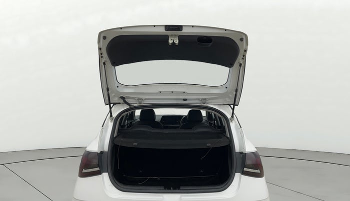 2022 Hyundai NEW I20 SPORTZ 1.2 MT, Petrol, Manual, 36,393 km, Boot Door Open