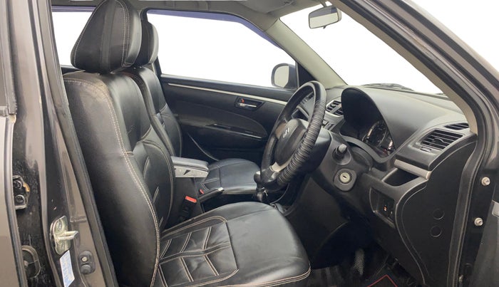 2015 Maruti Swift VDI, Diesel, Manual, 1,49,705 km, Right Side Front Door Cabin