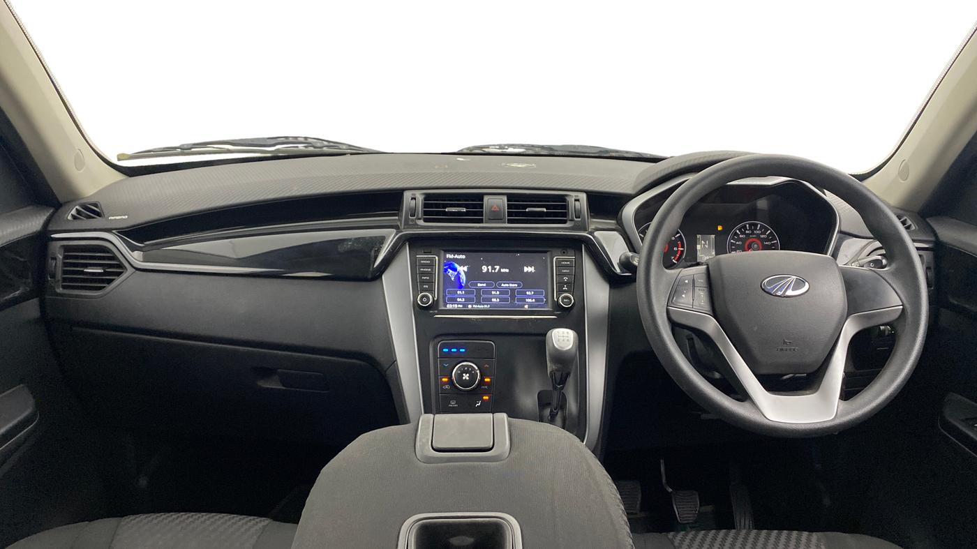 2018 Mahindra KUV 100 NXT K8 P 6 STR, Petrol, Manual, 13,934 km, Dashboard