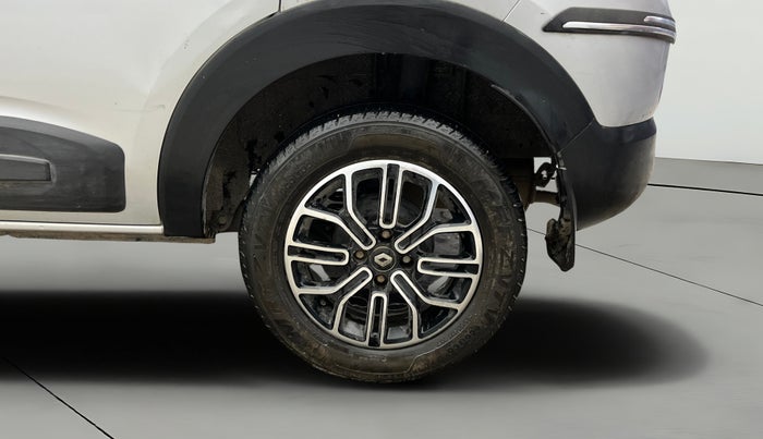 2020 Renault TRIBER RXZ, Petrol, Manual, 32,344 km, Left Rear Wheel