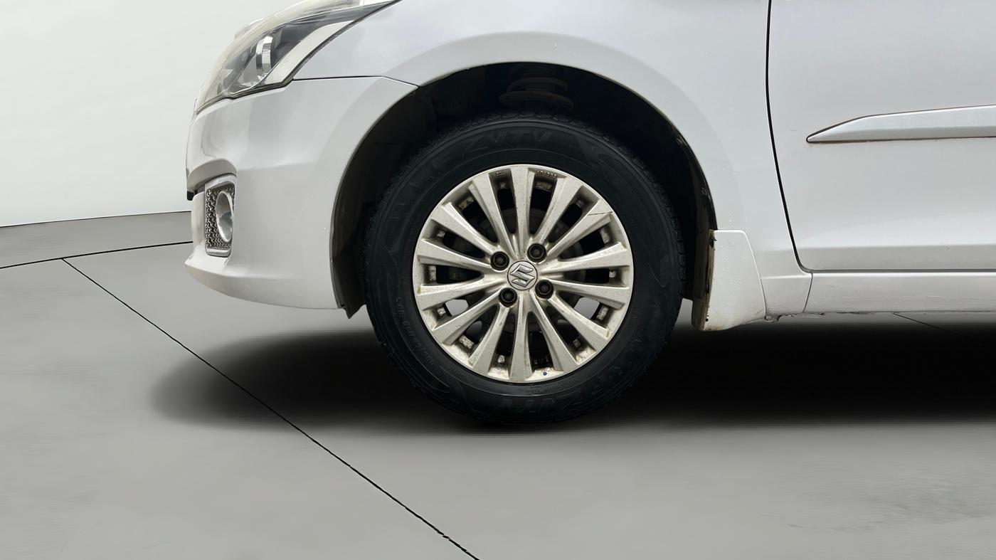 2016 Maruti Ciaz ZXI, Petrol, Manual, 69,706 km, Left Front Wheel