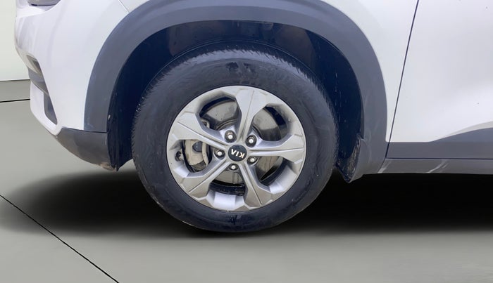 2020 KIA SELTOS HTK PLUS 1.5 DIESEL, Diesel, Manual, 1,47,705 km, Left Front Wheel