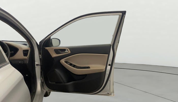 2017 Hyundai Elite i20 SPORTZ 1.2, CNG, Manual, 64,519 km, RHS Front Door