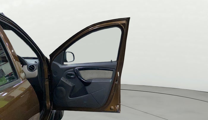 2015 Renault Duster 85 PS RXL DIESEL, Diesel, Manual, 80,782 km, RHS Front Door