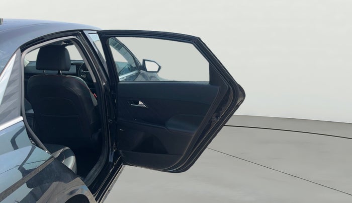 2023 Hyundai Verna SX (O) 1.5 TURBO PETROL DCT, Petrol, Automatic, 40,479 km, RHS Rear Door