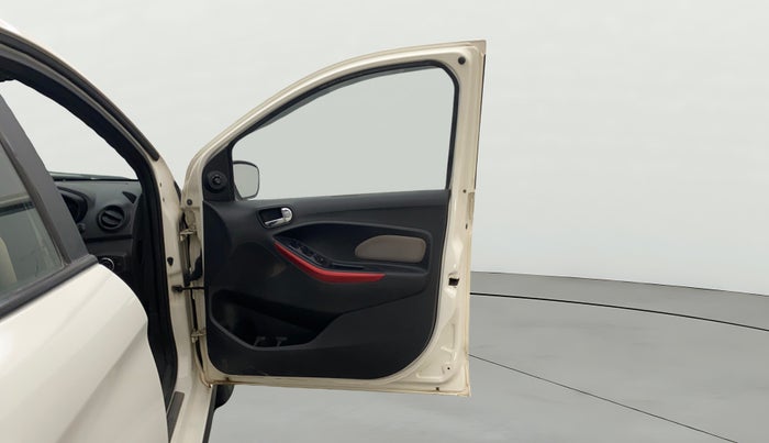 2021 Ford FREESTYLE FLAIR EDITION 1.2 PETROL, Petrol, Manual, 87,217 km, RHS Front Door