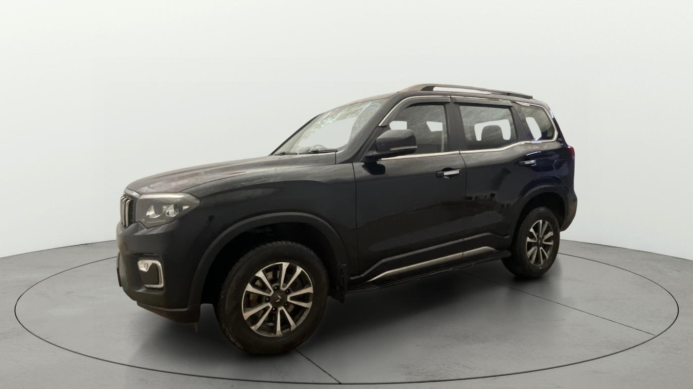 2024 Mahindra SCORPIO-N Z8 PETROL MT 7 STR, Petrol, Manual, 42,881 km, Left Front Diagonal