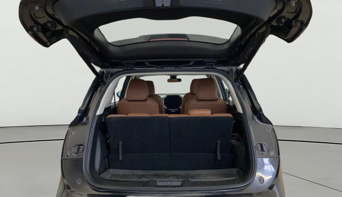 2021 MG HECTOR PLUS SHARP 1.5 PETROL TURBO CVT 6-STR, Petrol, Automatic, 1,14,945 km, Boot Open Zoomed View