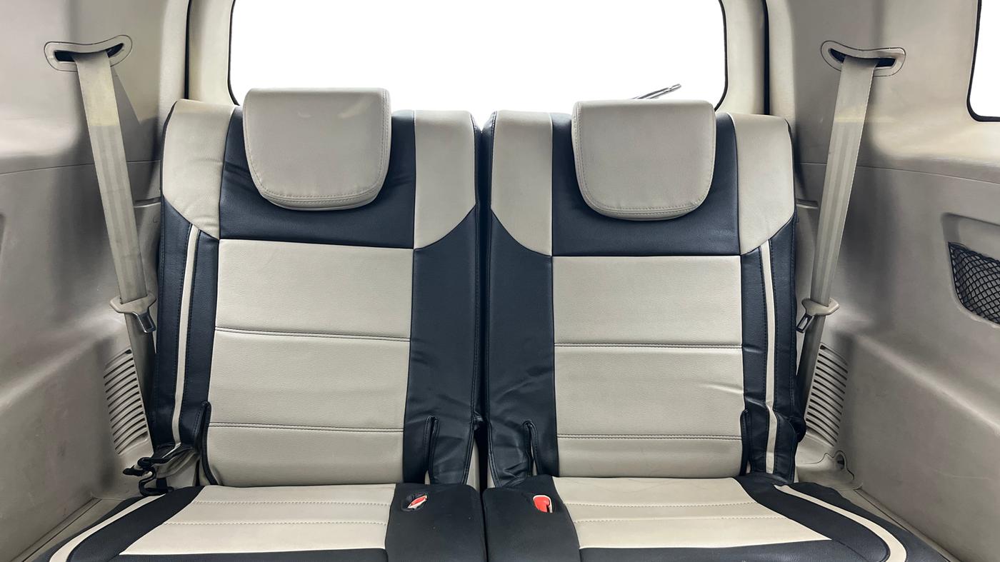 2017 Mahindra XUV500 W6, Diesel, Manual, 90,003 km, Third Seat Row ( optional )