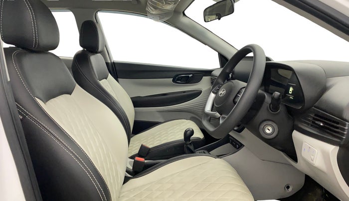 2025 Hyundai NEW I20 SPORTZ 1.2 MT, Petrol, Manual, 21,264 km, Right Side Front Door Cabin