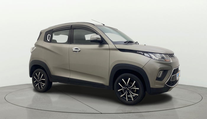 2018 Mahindra KUV 100 NXT K8 P 6 STR, Petrol, Manual, 16,675 km, Right Front Diagonal