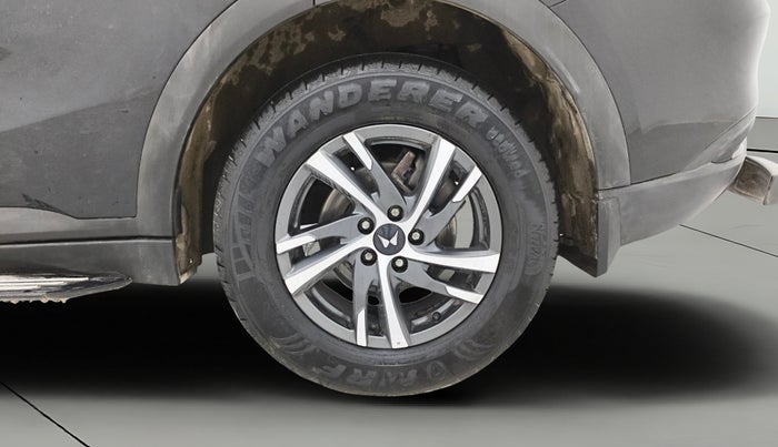 2024 Mahindra XUV700 AX5 Petrol AT 7 STR, Petrol, Automatic, 10,524 km, Left Rear Wheel