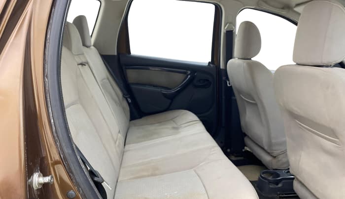 2015 Renault Duster 85 PS RXL DIESEL, Diesel, Manual, 1,17,548 km, Right Side Rear Door Cabin